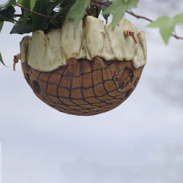 davis upright hanging planter Hanging Planter